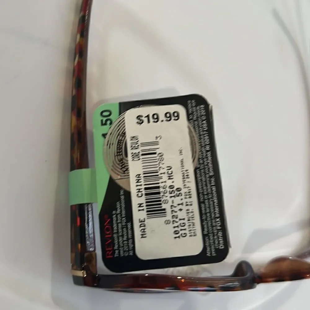 REVLON Reading Glasses 1.00 1.25 1.50 strengths. NWT Made by Foster Grant Gigi.